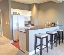 Eat-In-Kitchen