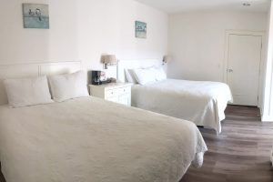 Guest-Bedroom-with-Two-Queens