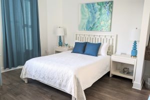 Guest-Bedroom-with-Queen