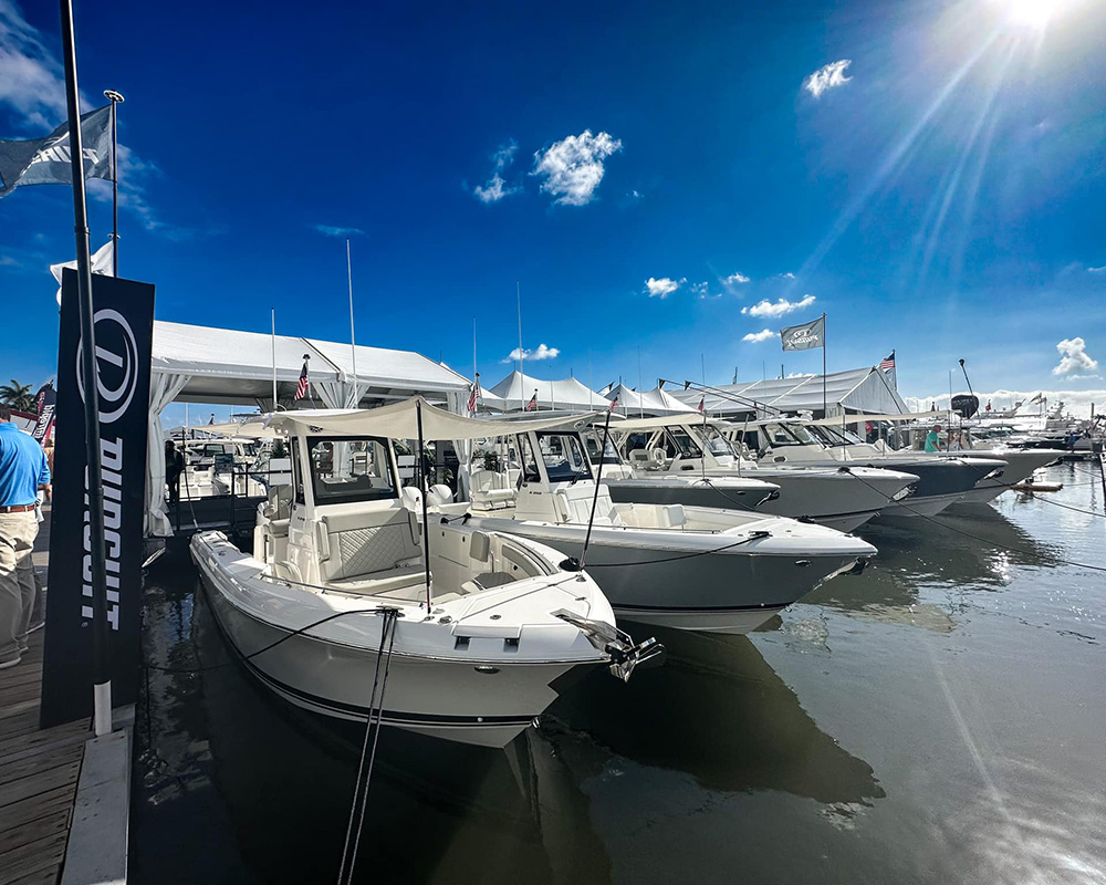 lake michigan yacht sales bay harbor